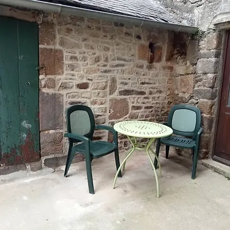 Entier Plein Centre De St Leo, 2 Ch, 4 Pers Prázdninový dům Saint-Léonard-des-Bois