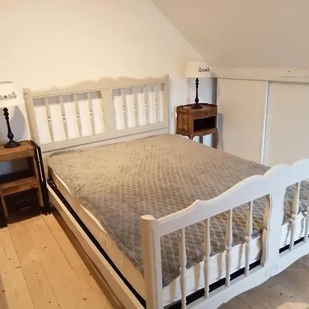 Entier Plein Centre De St Leo, 2 Ch, 4 Pers Holiday home