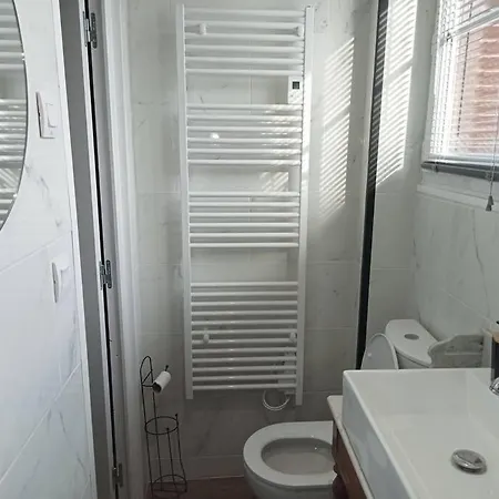 Holiday home Entier Plein Centre De St Leo, 2 Ch, 4 Pers *