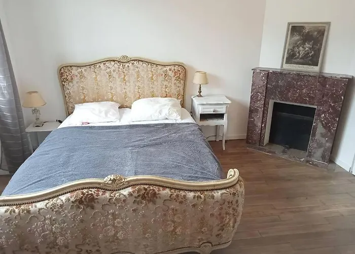 Entier Plein Centre De St Léo, 2 Ch, 4 Pers Сasa de vacaciones